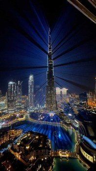 Burj Khalifa lit by 250 PR Lighting AQUA 580 Beam for New Year spectacular